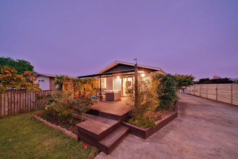 18 Lethborg Street, Dinsdale, Hamilton - Carousel 2