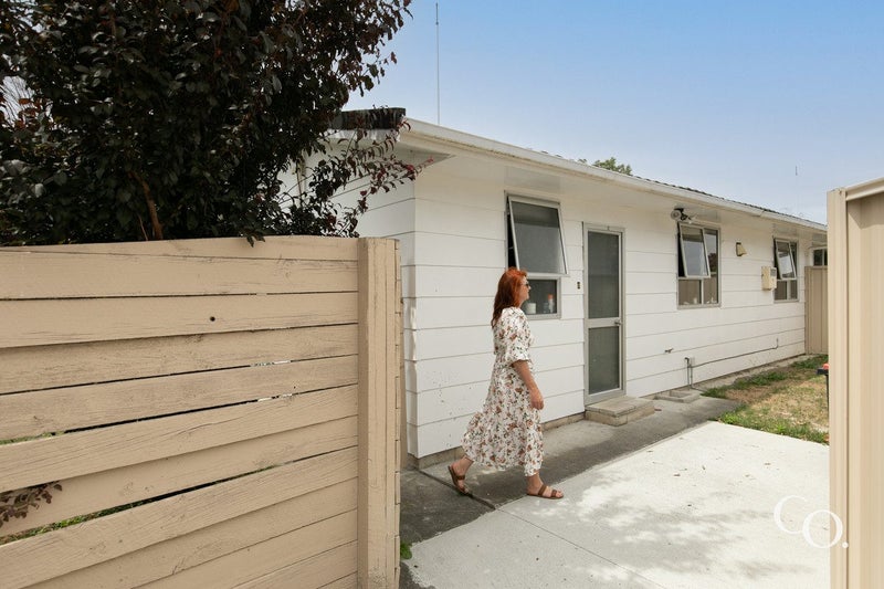 3/9 Lyttelton Crescent, Tamatea, Napier - Carousel 1