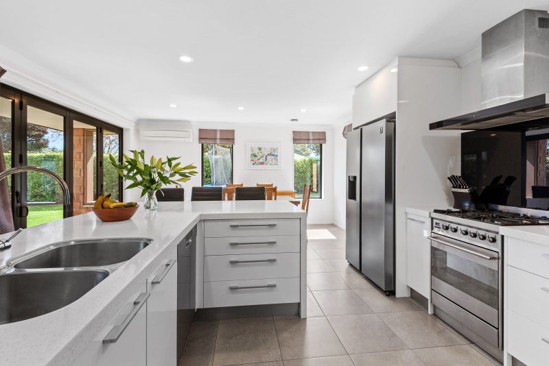 7 Juliet Place, Rolleston, Rolleston - Carousel 2