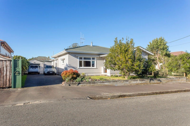 24 Chamberlain Street, Dannevirke, Tararua, Manawatu / Whanganui - Carousel 1