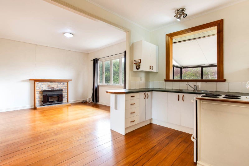 67 West Coast Road, Glen Eden, Auckland - Carousel 2
