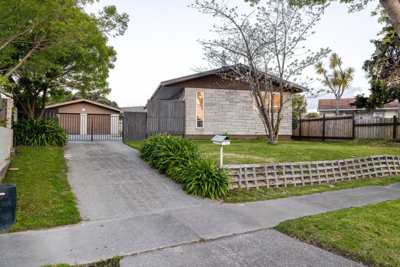 15 Kaimanawa Street, Kelvin Grove, Palmerston North - Carousel 23