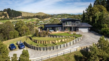 21 Ridgeway Terrace, Taradale, Napier - Carousel 1