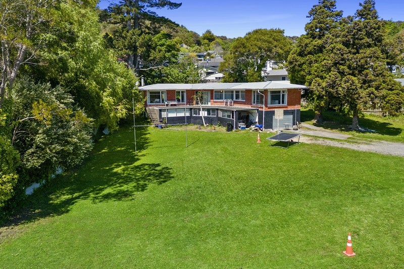 119 Stokes Valley Road, Stokes Valley, Lower Hutt - Carousel 2