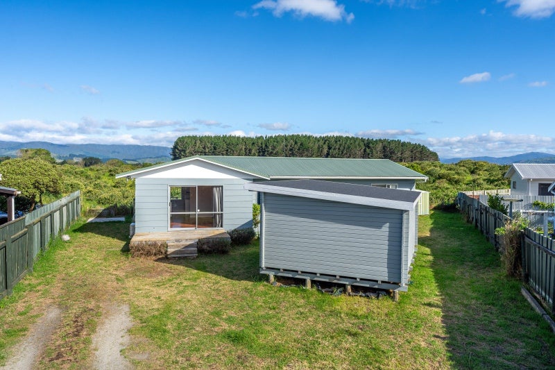 13 Simcox Street, Otaki Beach, Otaki - Carousel 21