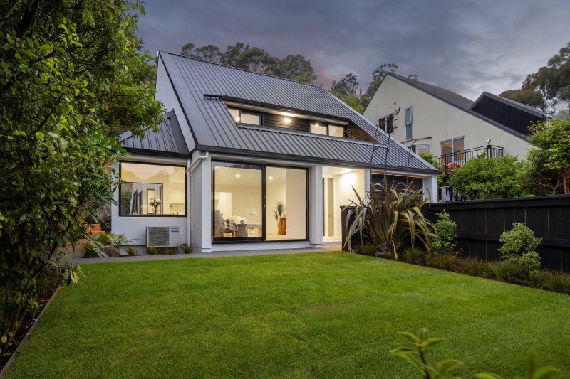 1/9 Glenstrae Road, Redcliffs, Christchurch - Carousel 1