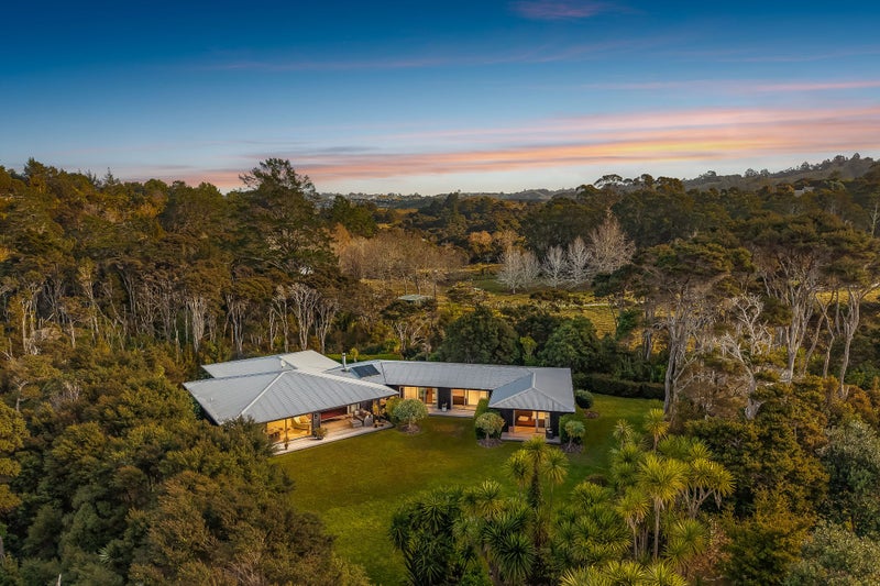 875 Hibiscus Coast Highway, Orewa, Rodney, Auckland - Carousel 1