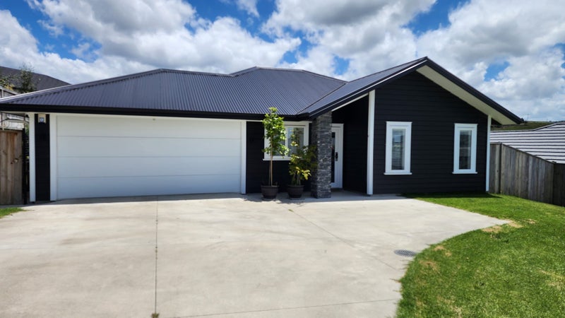 8 Bathgate Court, Pokeno - Carousel 1