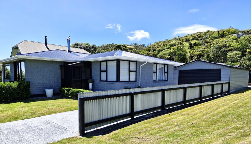 55 Main South Road, Karoro, Greymouth - Carousel 1