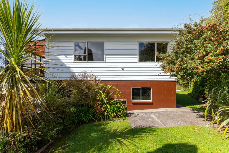 59 Sunbrae Drive, Silverstream, Upper Hutt - Carousel 19