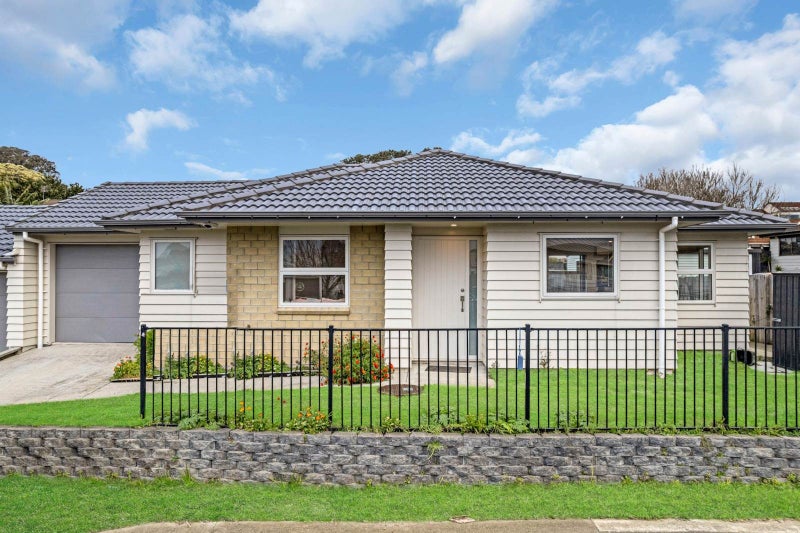 78 Totara Meadows Court, Wiri, Auckland - Carousel 1