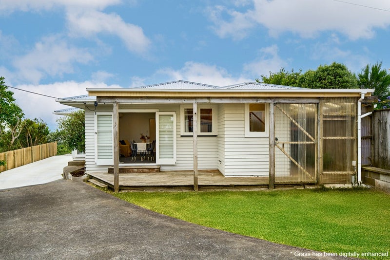 16 Balmain Street, Newlands, Wellington - Carousel 1