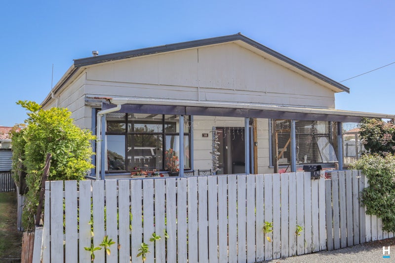 18 Thompson Street, Greymouth, Greymouth - Carousel 1