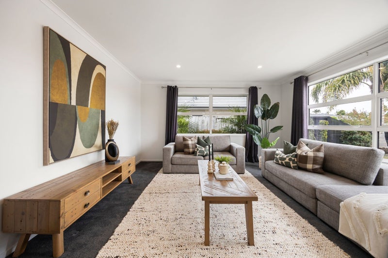 9 Magellan Rise, Flagstaff, Hamilton - Carousel 2