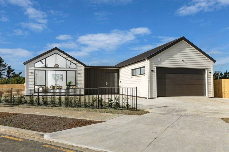 6 Paihere Street, Huapai, Kumeū - Carousel 1