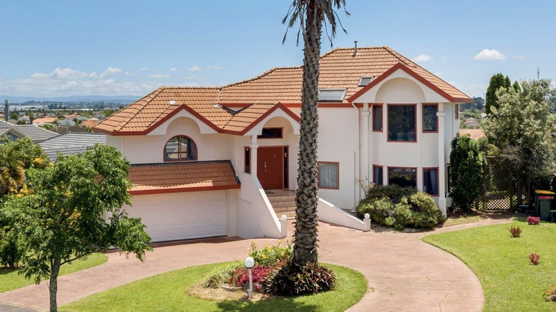 10 Tralee Terrace, Dannemora, Auckland - Carousel 1