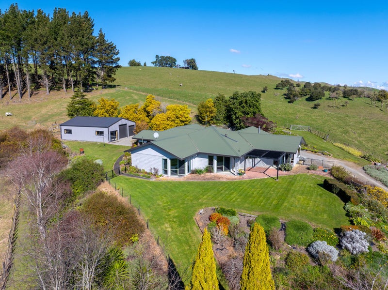 300A Masterton Stronvar Road, Te Ore Ore, Masterton - Carousel 1
