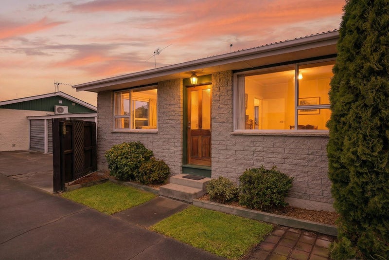 2/494 Barbadoes Street, Edgeware, Christchurch - Carousel 1