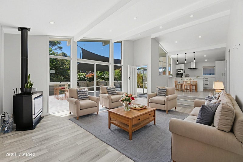 9 Bronte Place, Whalers Gate, New Plymouth - Carousel 1