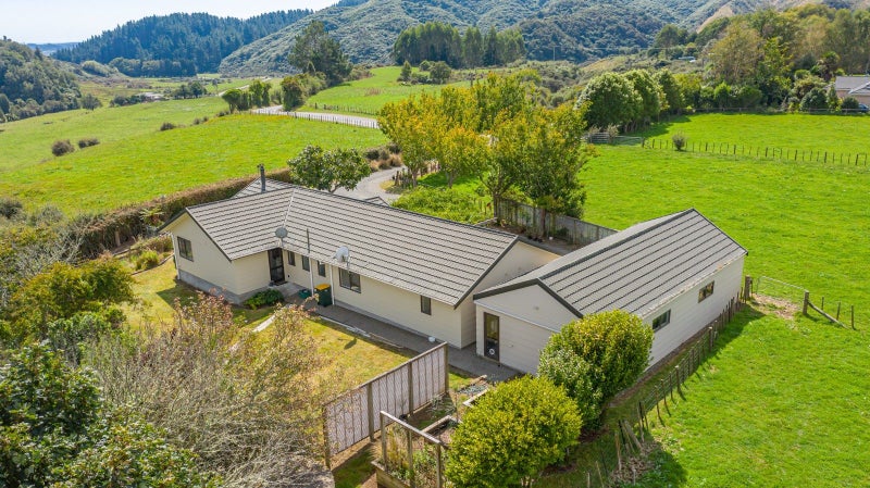 242 Kuku East Road, Kuku, Levin - Carousel 2