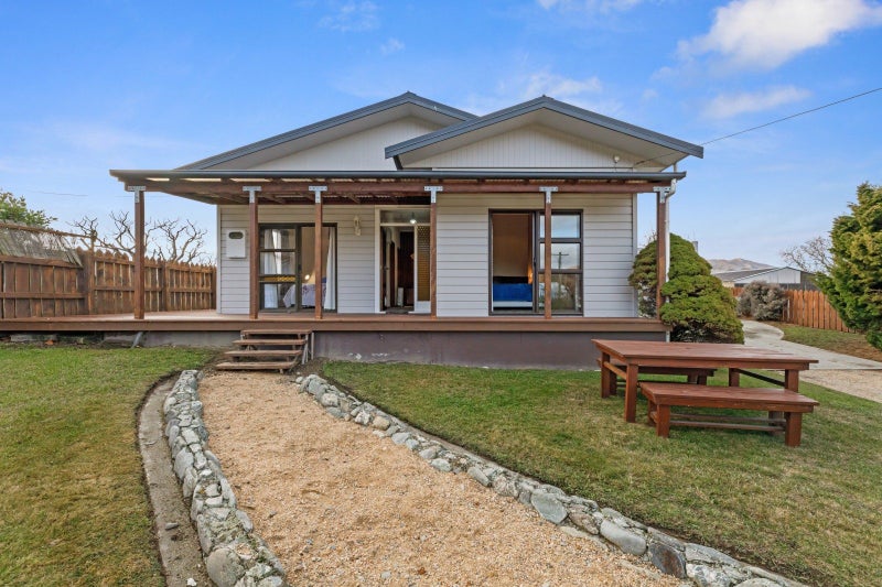 18 Bowen Street, Kurow, Kurow - Carousel 1