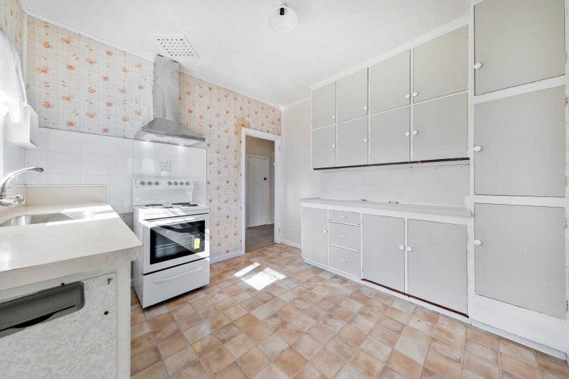 1/44 View Road, Henderson, Auckland - Carousel 2