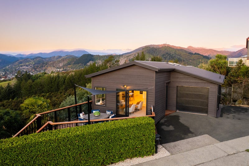 319 Princes Drive, Britannia Heights, Nelson - Carousel 28