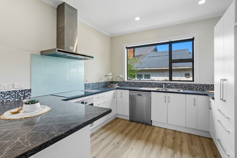 6 Traquair Street, Corstorphine, Dunedin - Carousel 17