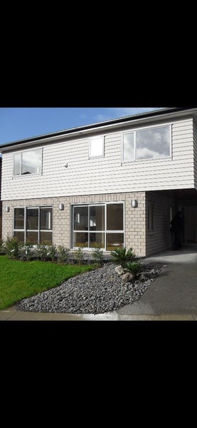 72F Malvern Road, Morningside, Auckland - Carousel 1