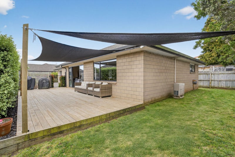 7 Abernethy Way, Patumahoe, Pukekohe - Carousel 2