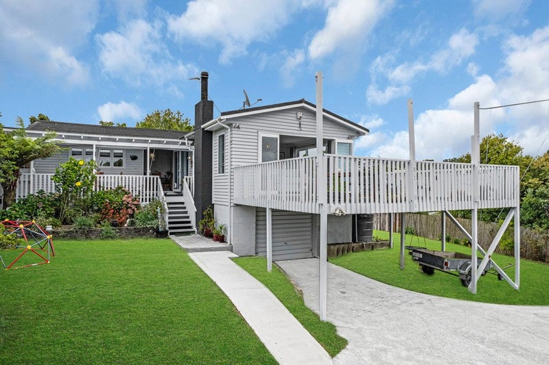 43 Waimumu Road, Massey, Auckland - Carousel 1