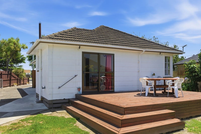 14 Gilberthorpes Road, Islington, Christchurch - Carousel 1