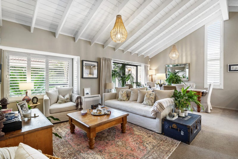 2/20 Wolsley Avenue, Milford, Auckland - Carousel 1