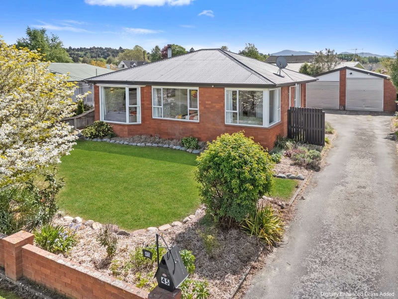 45 George Street, Geraldine - Carousel 1