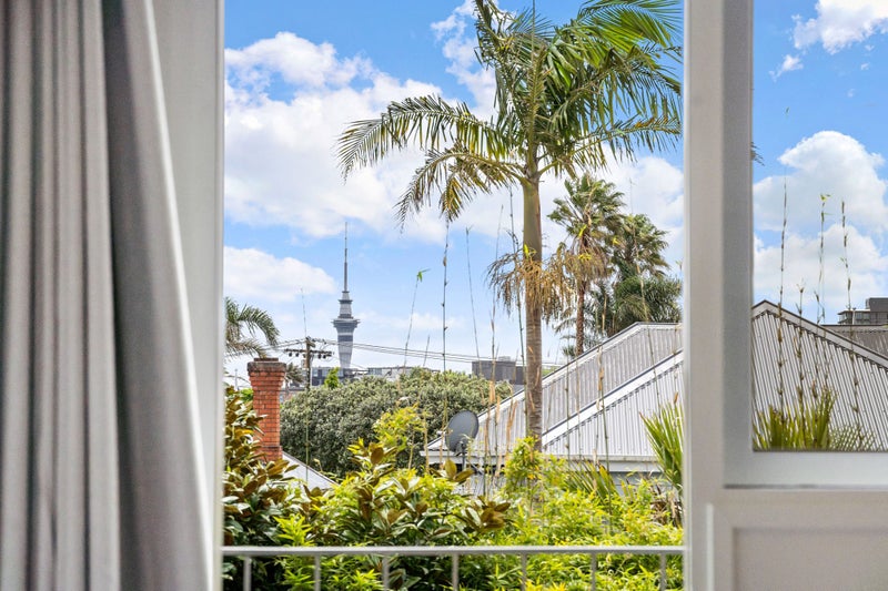 42/18 Edenvale Crescent, Mount Eden, Auckland - Carousel 1