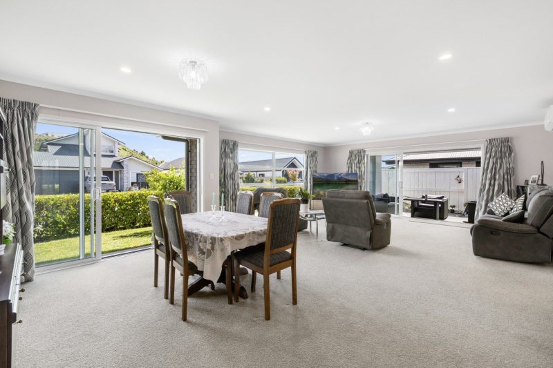 70 Awataha Crescent, Pyes Pa, Tauranga - Carousel 2