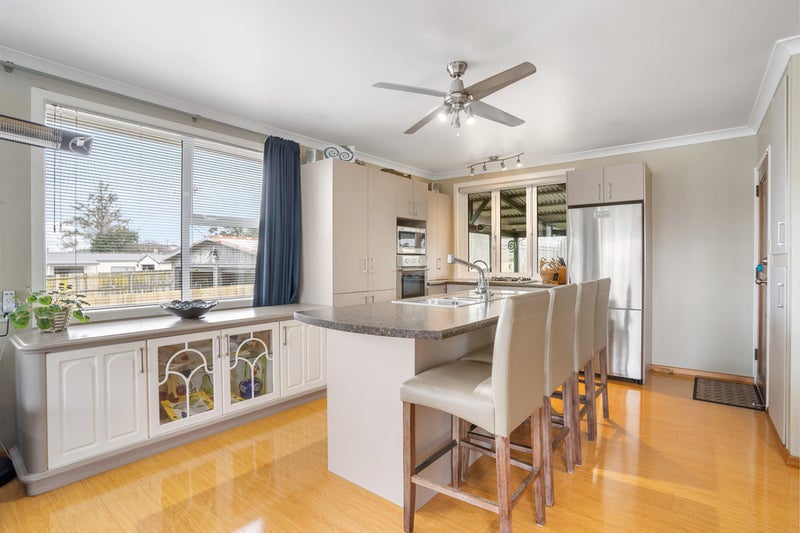 Property Valuation for 14 Garth Place, Manurewa, Auckland Trade Me