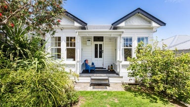 69 Herald Street, Berhampore, Wellington - Carousel 1