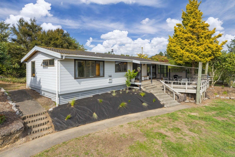 1002 River Road, Reporoa - Carousel 1