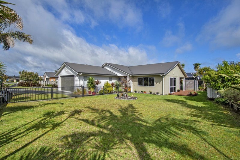 4 Sea Dune Place, Ruakaka - Carousel 2