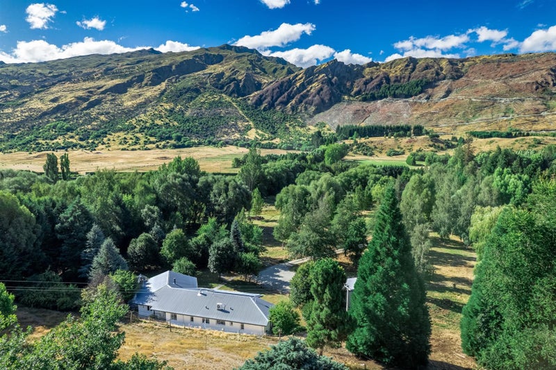 752 Malaghans Road, Speargrass Flat, Queenstown - Carousel 1