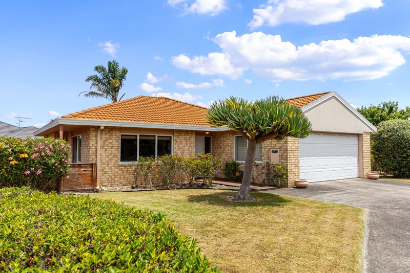 16 Clydesdale Close, Papamoa Beach, Papamoa - Carousel 2