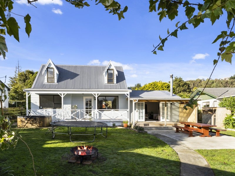 Property Valuation for 3 Azimuth Place, Whitby, Porirua Trade Me