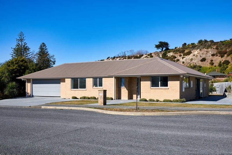 7 Margate Street, Kaikoura - Carousel 1