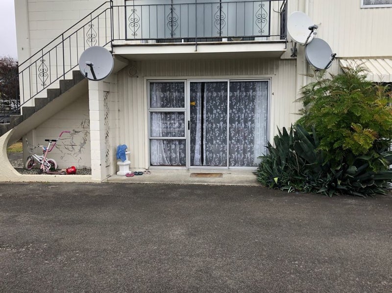 4/15 Trafalgar Street, The Wood, Nelson - Carousel 1