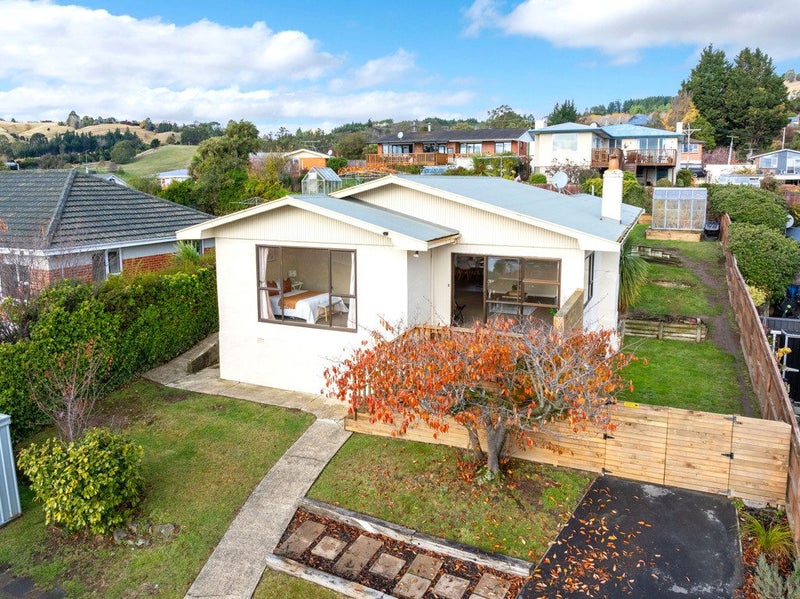 12 Clyde Street, Kinmont Park, Mosgiel - Carousel 2