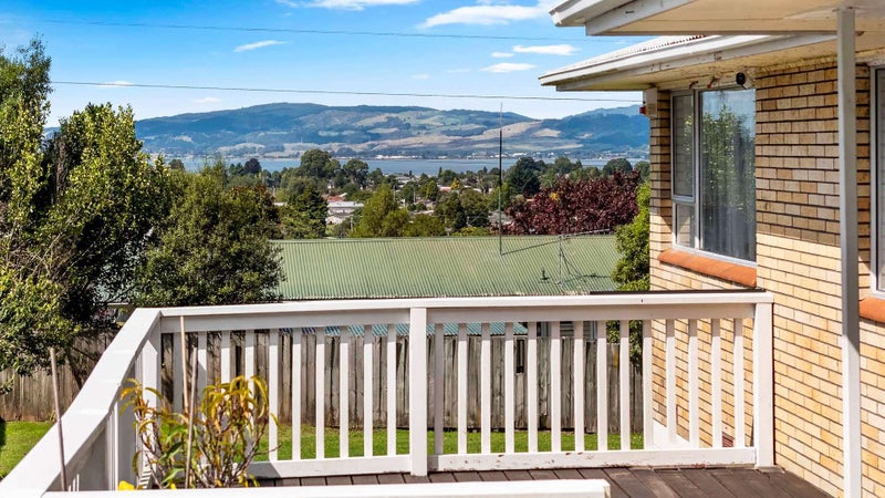 88 Mallard Drive, Selwyn Heights, Rotorua - Carousel 1