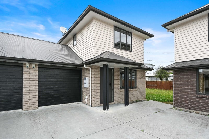 202 Old Farm Road, Hamilton East, Hamilton - Carousel 1