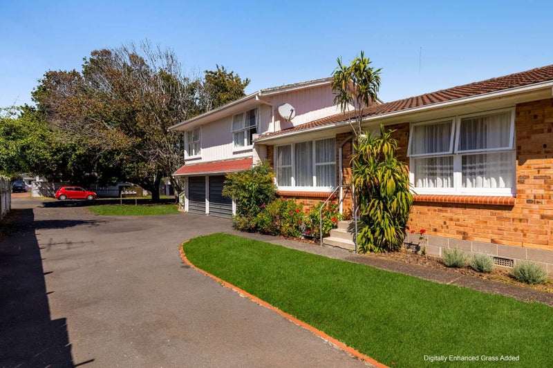 2/11 Preston Avenue, Mount Albert, Auckland - Carousel 1