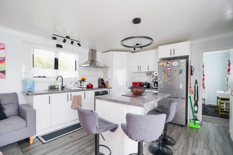 15C Cushen Street, Clifton, Invercargill - Carousel 1